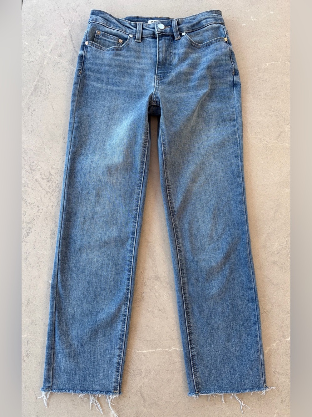 OAT New York Straight Leg Jeans Women’s 2/26 Medium Wash Raw Hem Crop